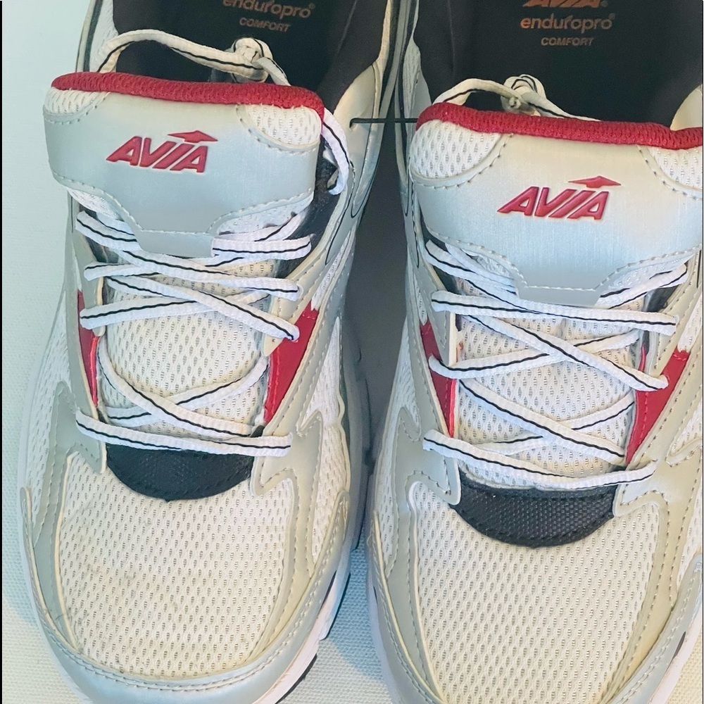 Avía men’s sneakers